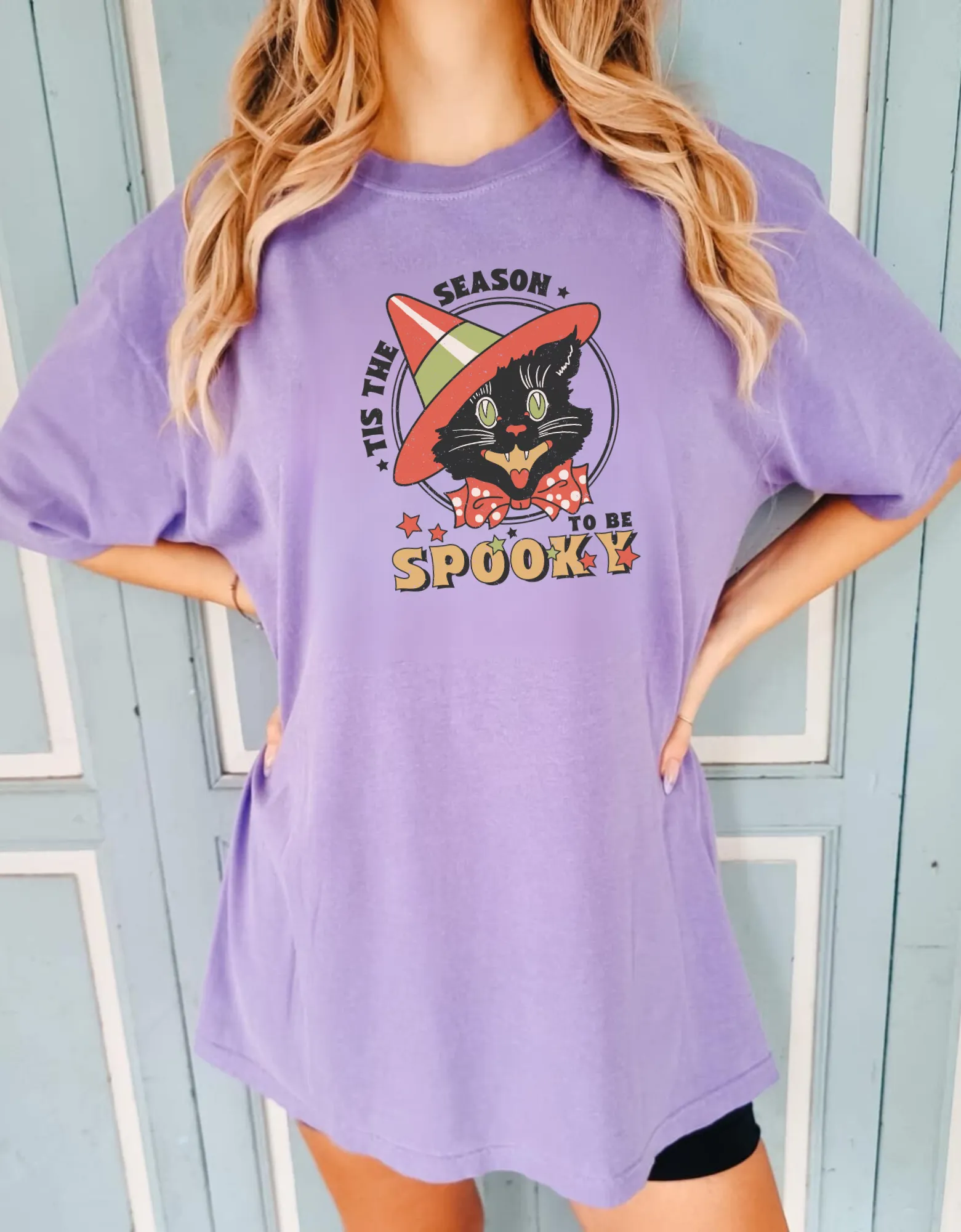 Tis The Season To Be Spooky | Vintage Halloween Cat Shirt