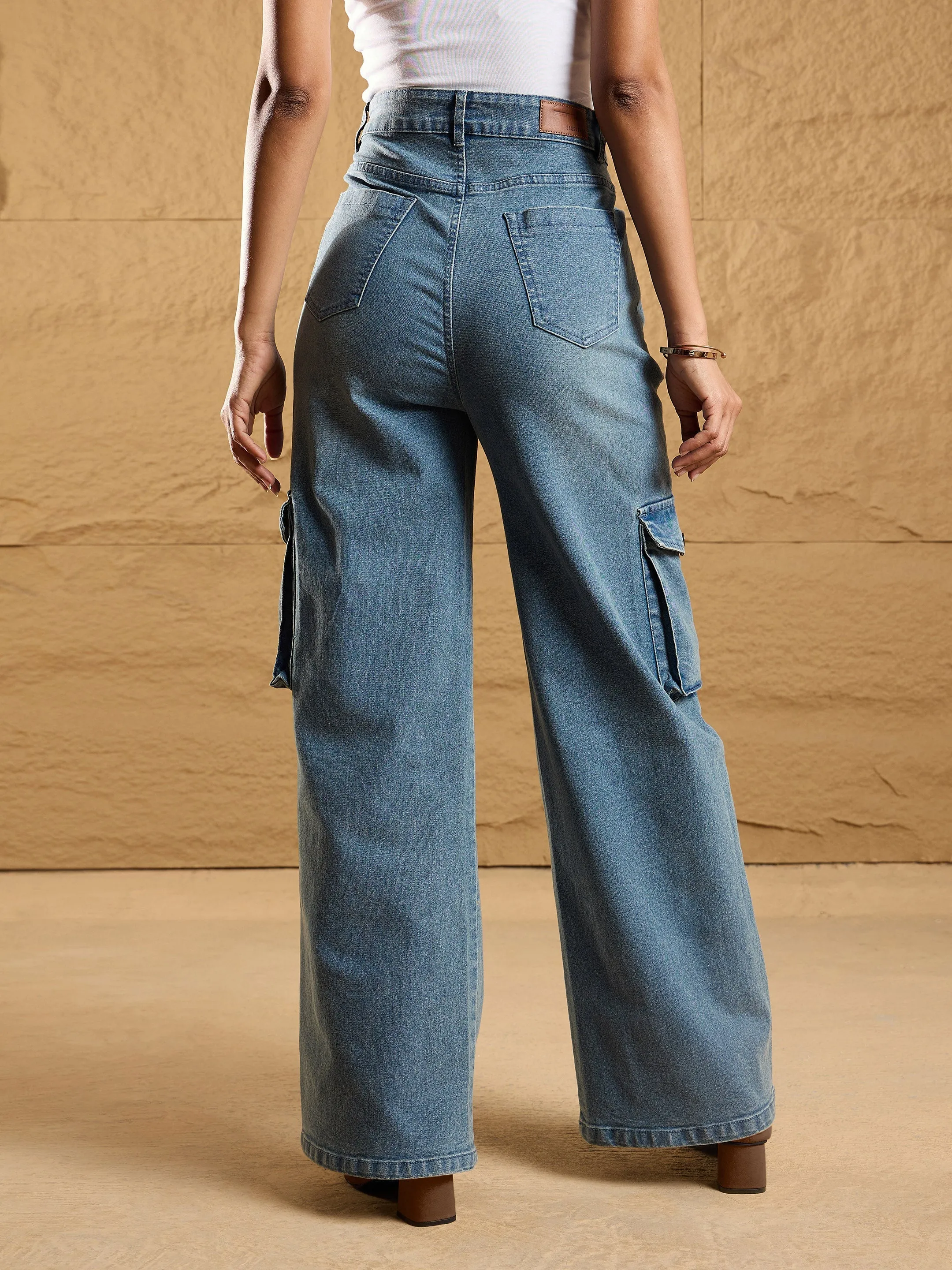 Women Blue Acid Wash Side Pockets Cargo Jeans