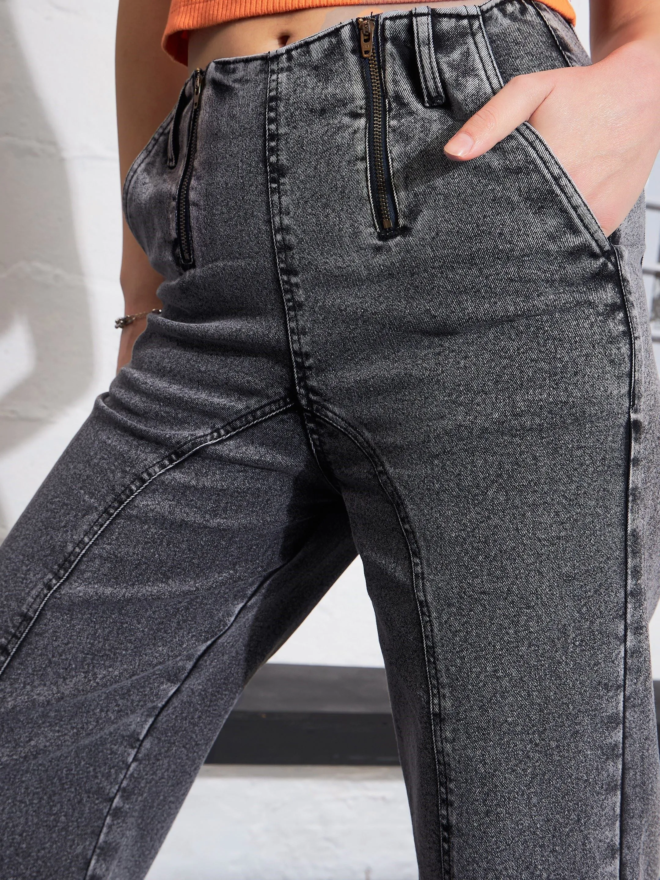 Women Grey Washed Zipper Detail Straight Jeans