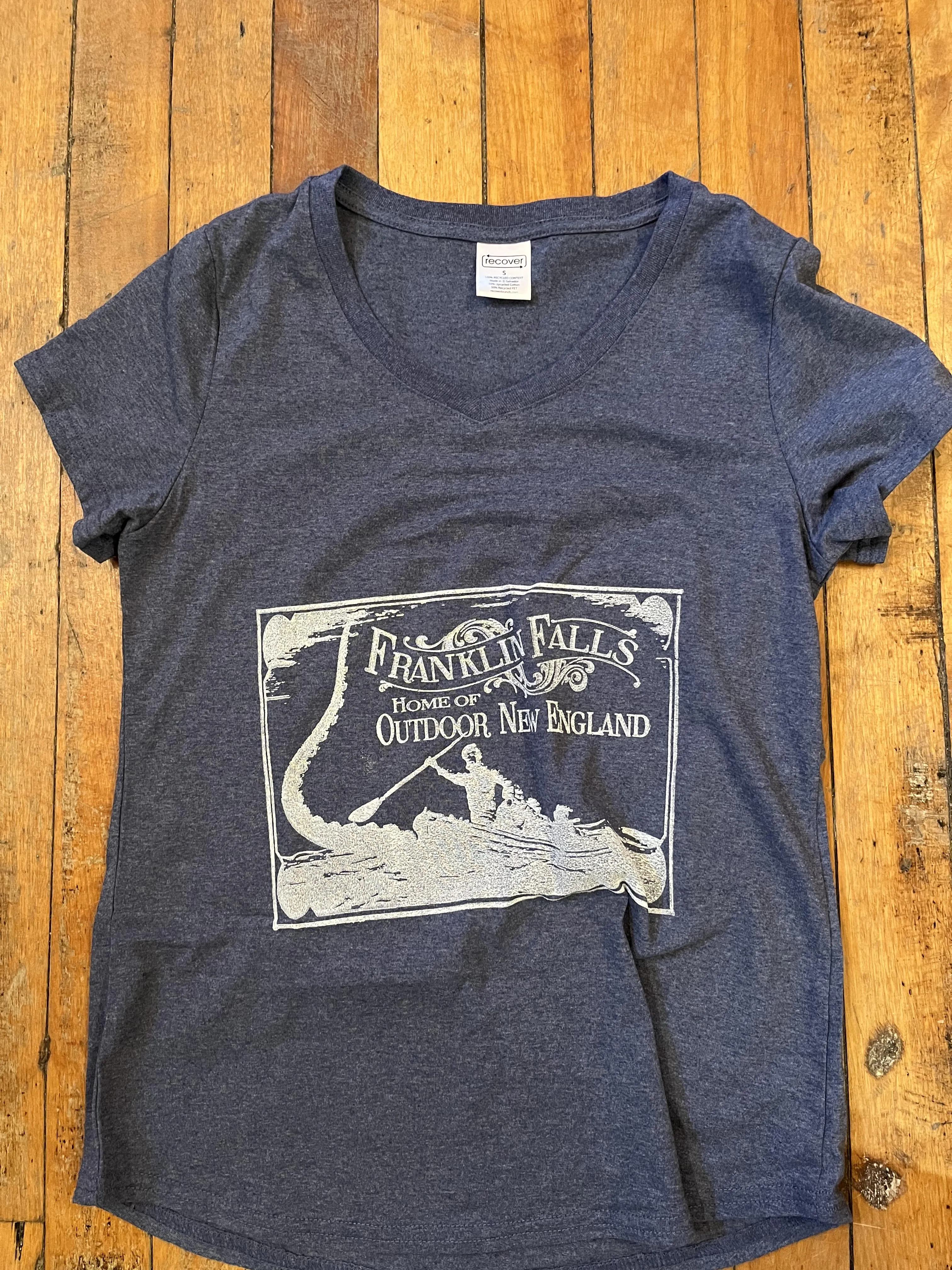 Women's Vintage Kraken V-Neck Tee